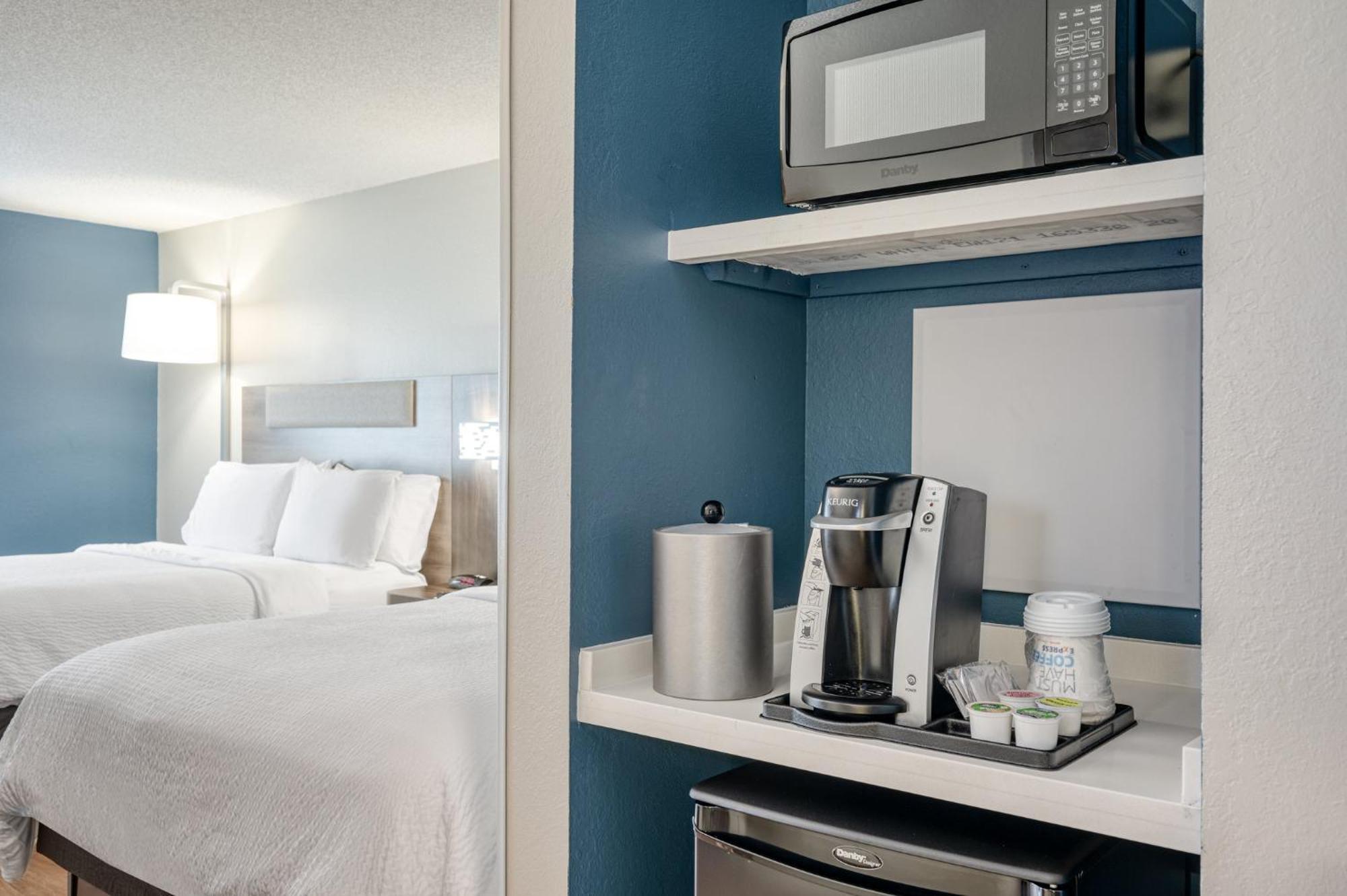 Holiday Inn Express Hotel & Suites Columbia-I-20 At Clemson Road By Ihg Exterior photo