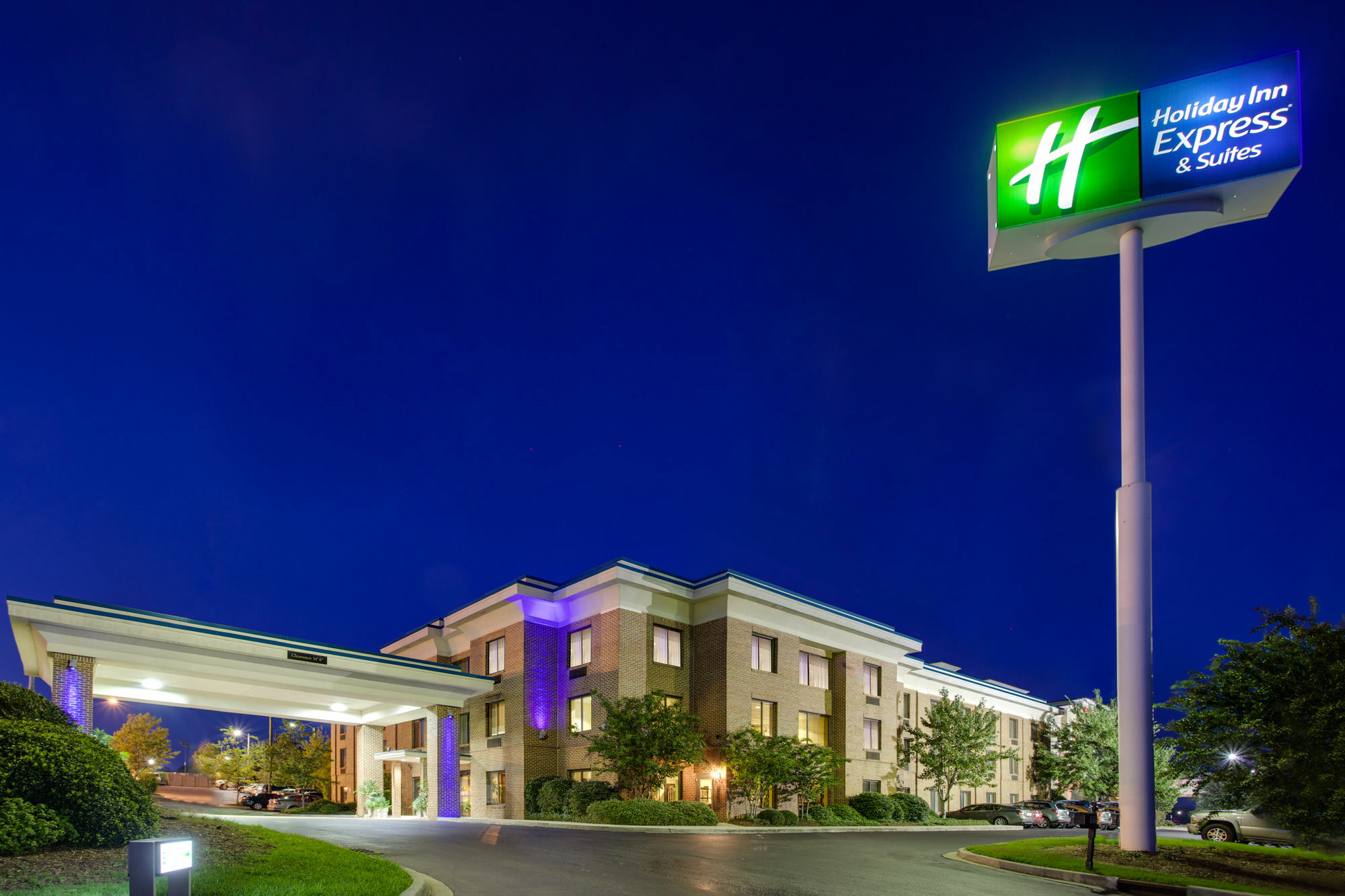 Holiday Inn Express Hotel & Suites Columbia-I-20 At Clemson Road By Ihg Exterior photo